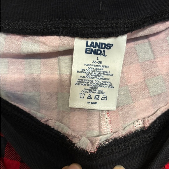 Lands’ End buffalo plaid pj pants - Picture 3 of 4